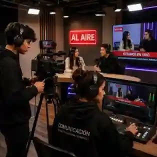 Miniatura de Radio y Televisión UDABOL